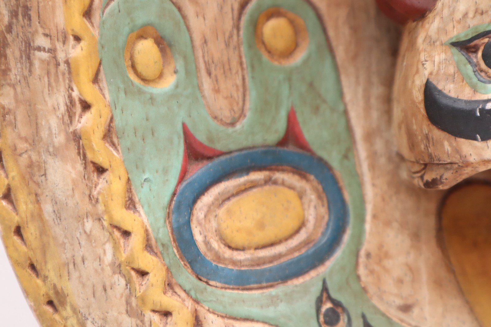 Vintage Northwest Coast Tlingit Carved Effigy Totem Bowl First Nations 19" Art