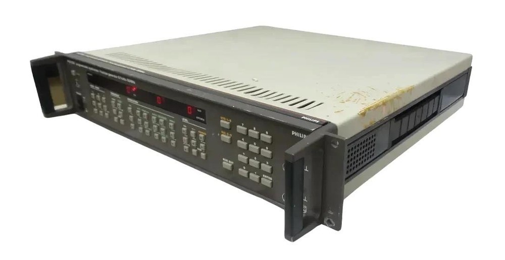 Philips PM5193 Programmable Synthesizer/Function Generator - Free Shipping