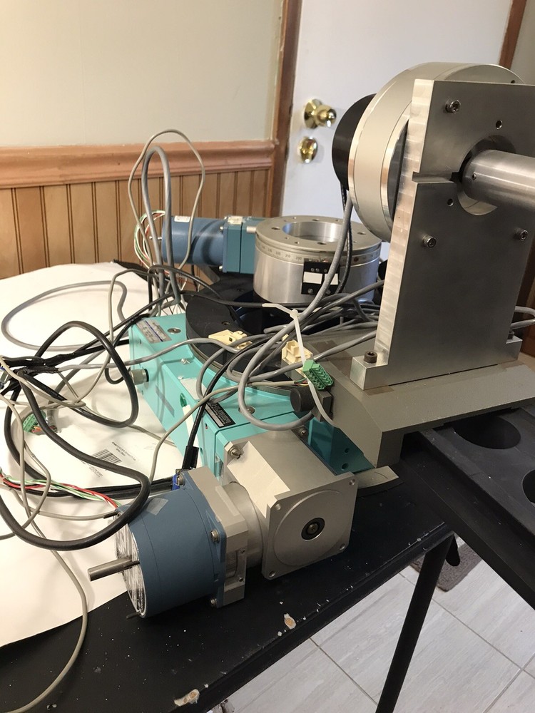 Huber Motorized Rotation goniometer