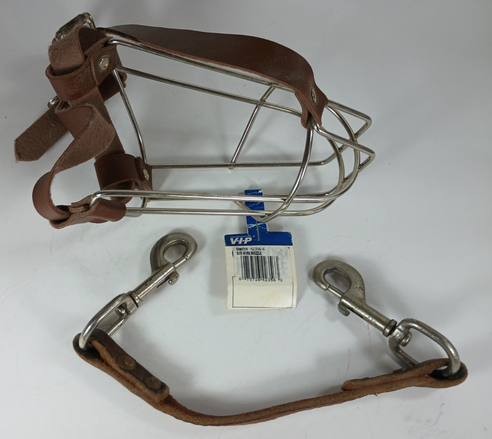 VIP Wire and Leather Adjustable Muzzle. Medium.
