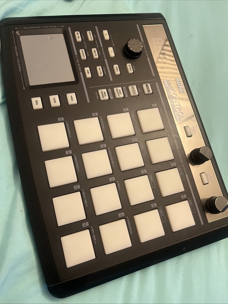 Korg padKONTROL 16-Channel MIDI Studio Controller KPC-1 Unit Only
