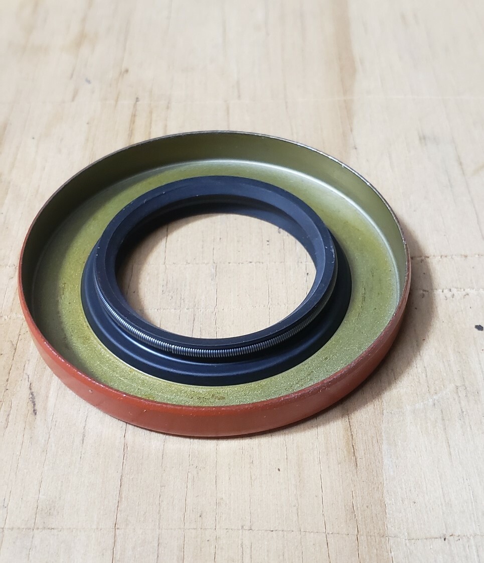 Hobart 30qt D30 gear box & Planetary shaft seals 110335 110334 both seals