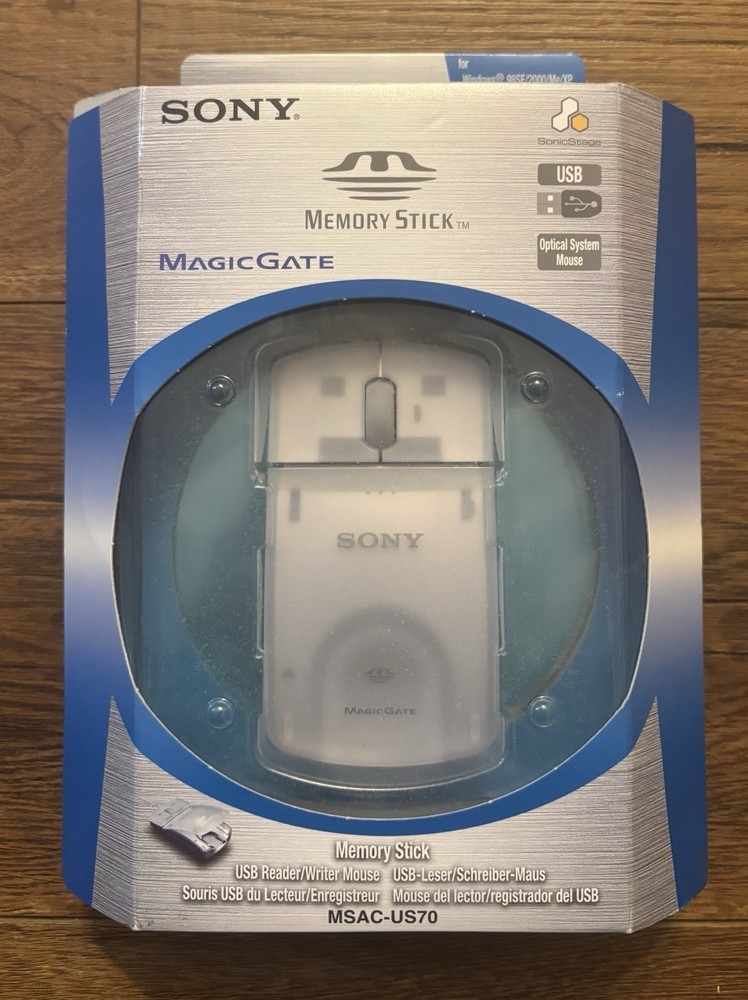 SONY USB Memory Stick MSAC-US70 Reader/Writer NEW Open Box With Cable