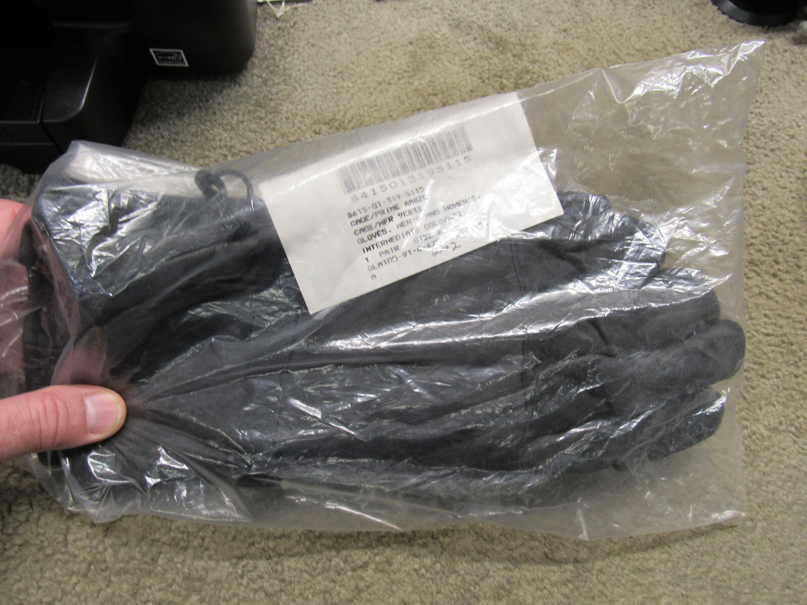 US Military Black Leather ICW Gloves Cold Wet Weather TO 14 Degrees Size 4 NOS