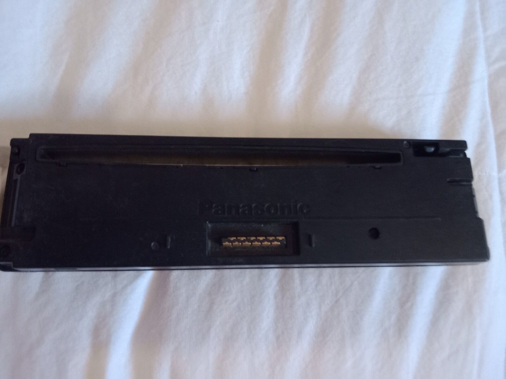 PANASONIC CQ-DP102U Stereo/CD Detachable FACEPLATE Only (Used).