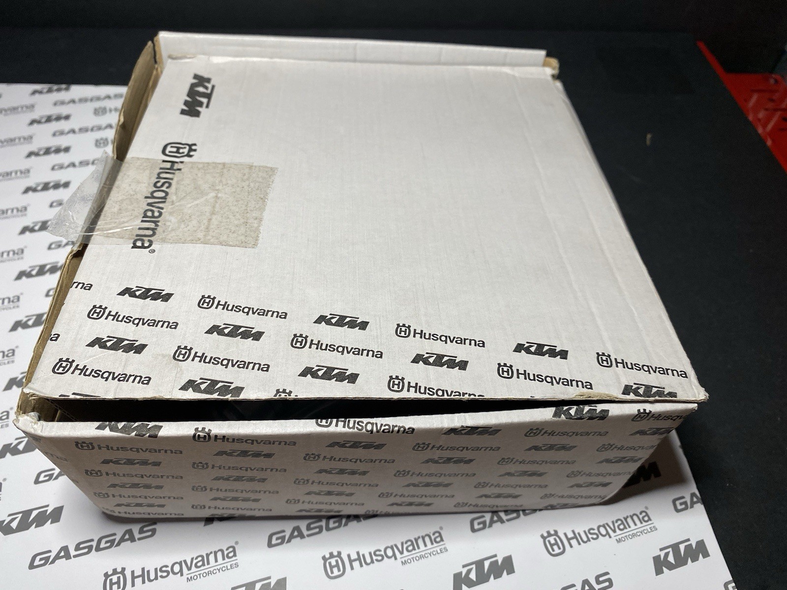 Ktm 890 Duke Camshaft Exhaust Valve 63636010044 Oem 2021+