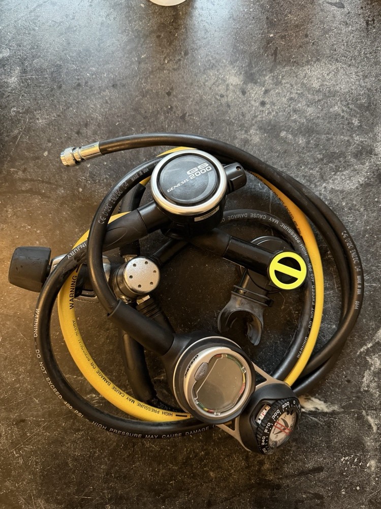 Two Oceanic Versa Pro Air/Nitrox Scuba Diving Computers & Regulator Octopus Rigs