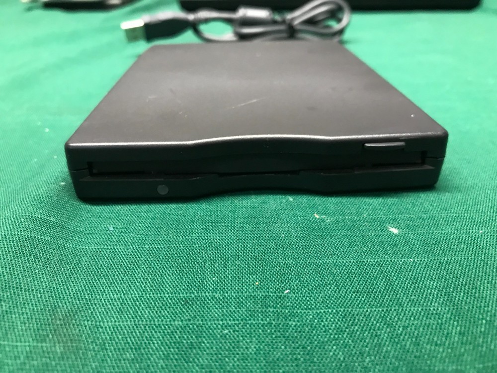 Dell USB External Floppy Drive Module Model FD-05PUB PC Laptop Windows Portable