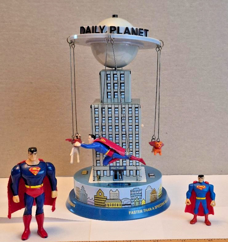 VINTAGE 2001 SCHYLLING Superman Classic Tin Carousel and figures lot