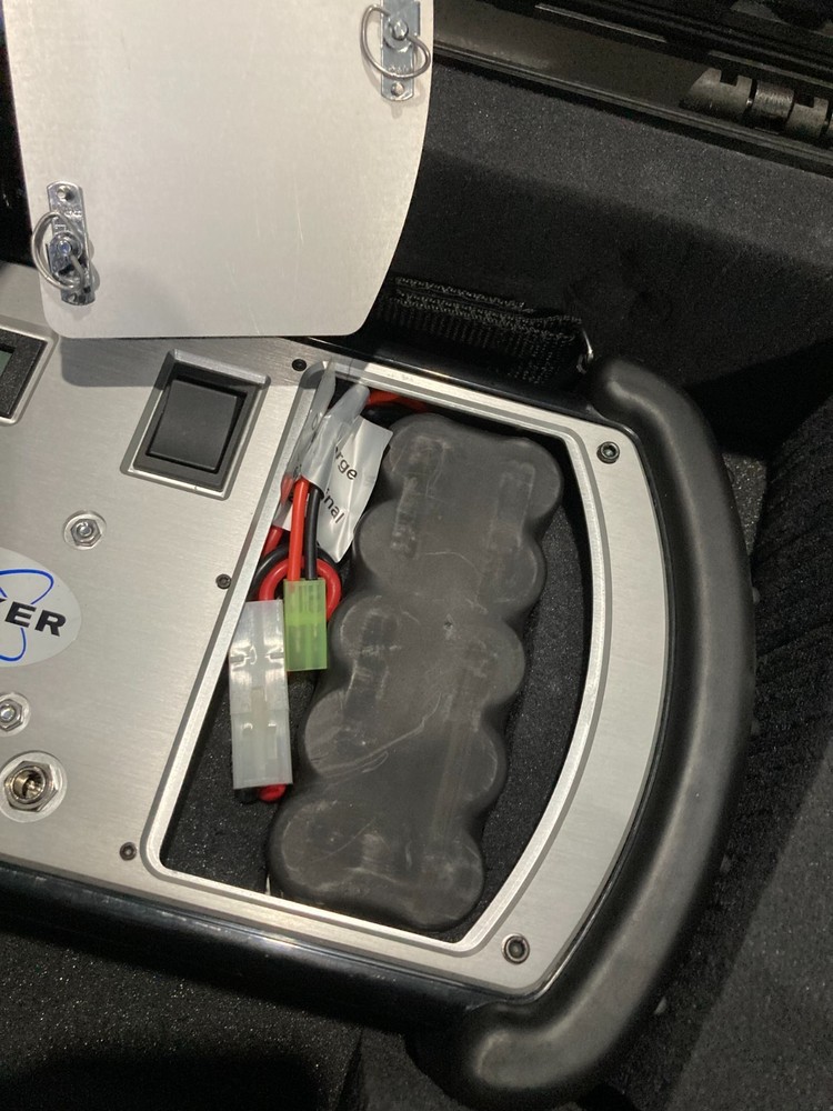 Bruker Tracer III-SD Handheld XRF Analyzer Spectrometer & Vacuum Pump AS IS