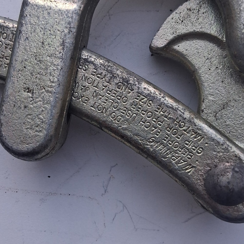 Klein Tools 1625-20 Cable Grip Puller Silver Sheath Heavy Duty Cable Puller