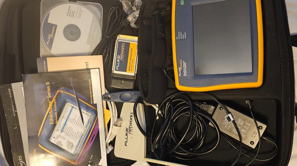 Fluke Networks EtherScope Series II Network Assistant W/ Case & Accessories