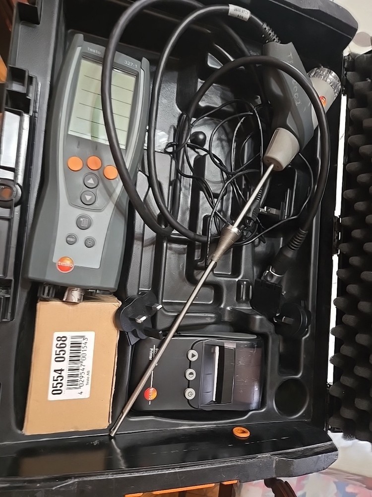 Testo 327-1 Flue Gas Analyzer Kit  with printer