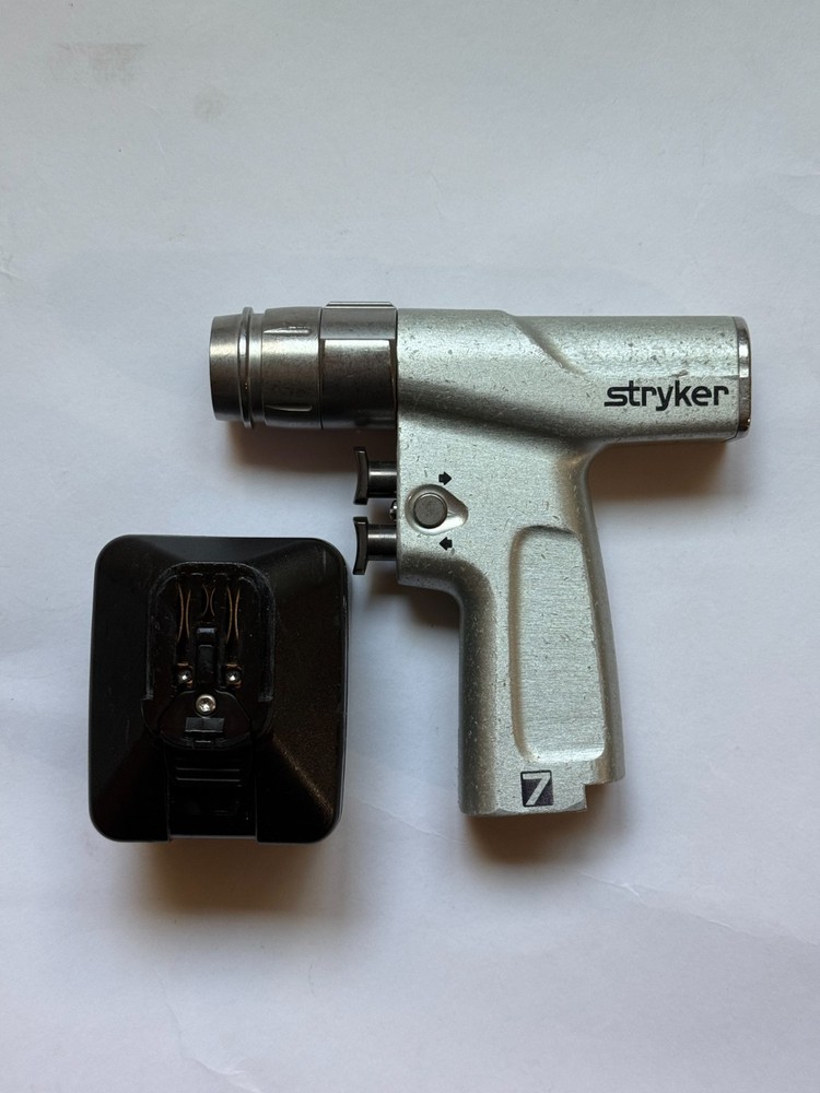 Stryker 7205 System 7 Dual Trigger Hand Piece w/ 7215 Battery Pack