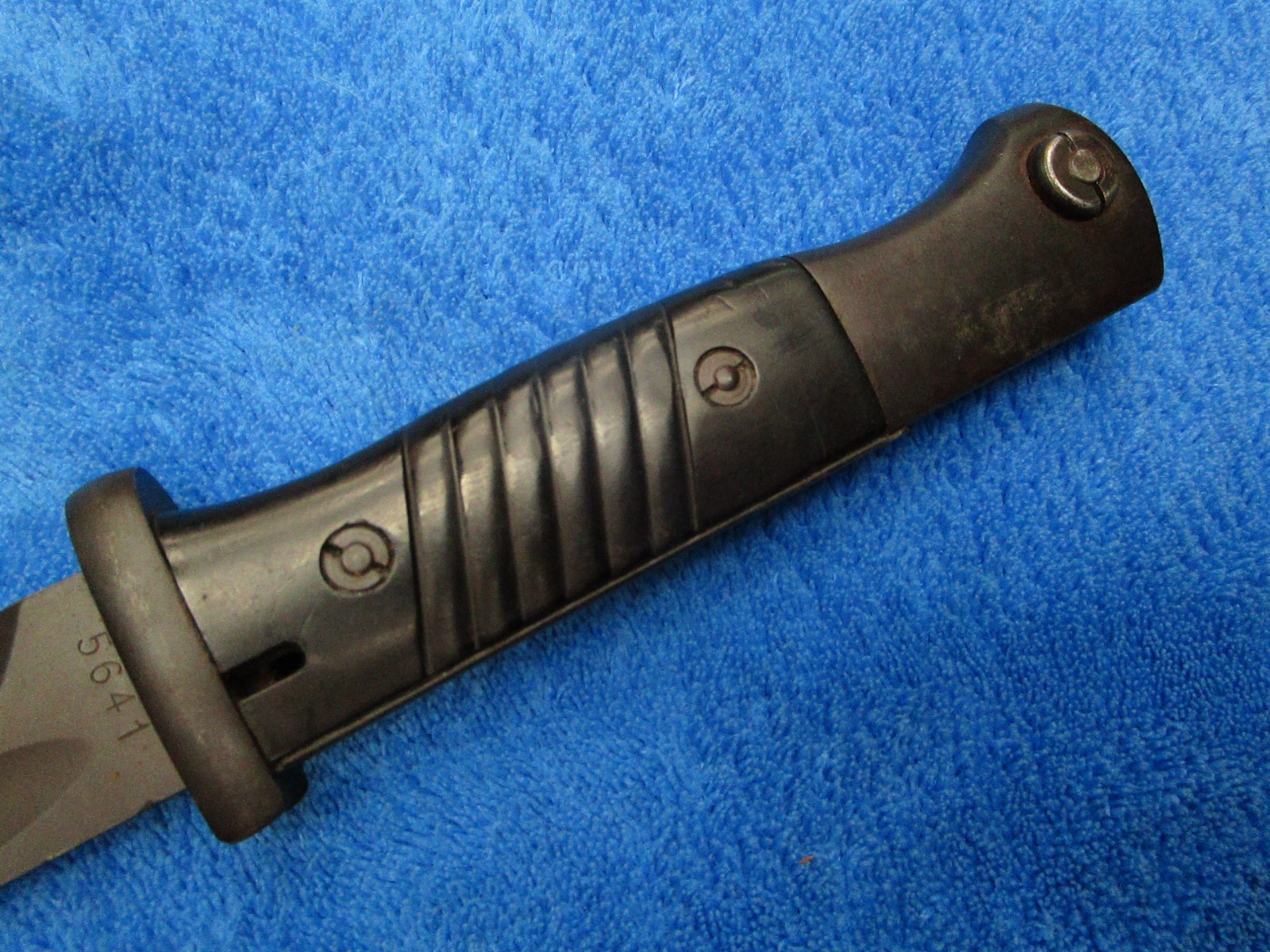 ORIGINAL WW2 GERMAN F.HERDER 1939 BAYONET AND SCABBARD WITH FROG MATCHING NUMBER