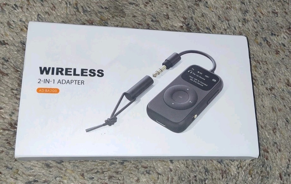 SoundSync Pro Bluetooth Transmitter & Receiver - Dual Pairing for TV & Airplane