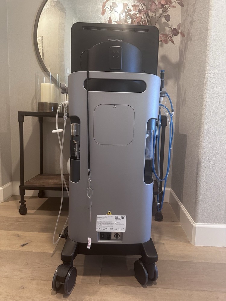 Hydrafacial Syndeo Multi-Function Machine 2023