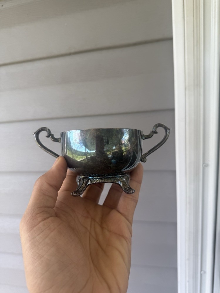 Vtg Vintage WM Rogers Silverplate International Silver Victorian Sugar Bowl