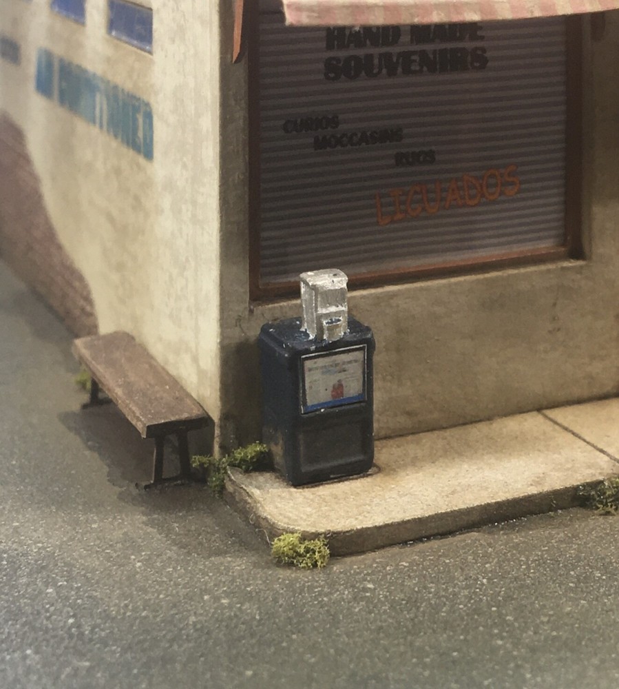 HO Scale Four Newspaper Stands (2350)