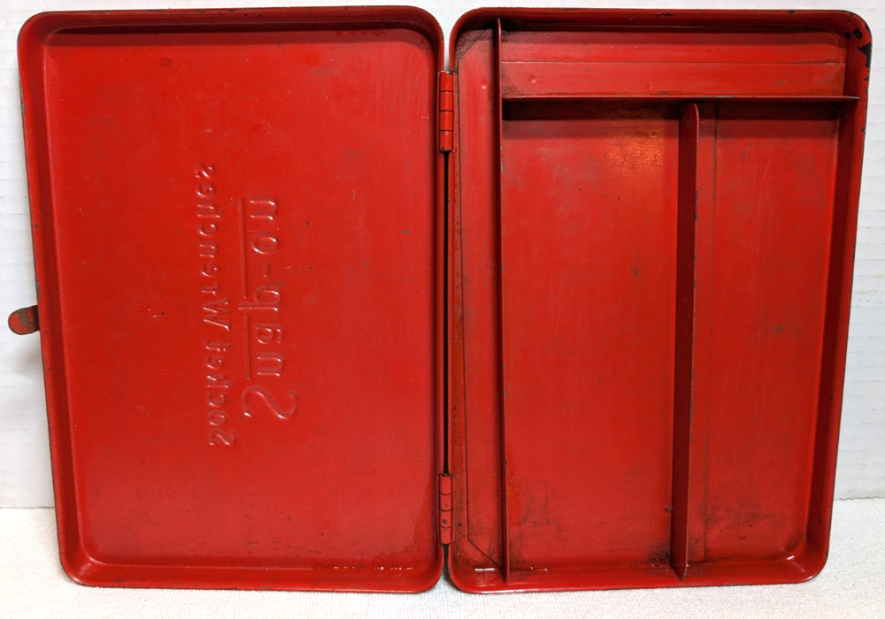 VINTAGE SNAP ON SOCKET WRENCHES EMPTY BOX FOR 1/4 SOCKET SET 8"x5-3/4"x1"