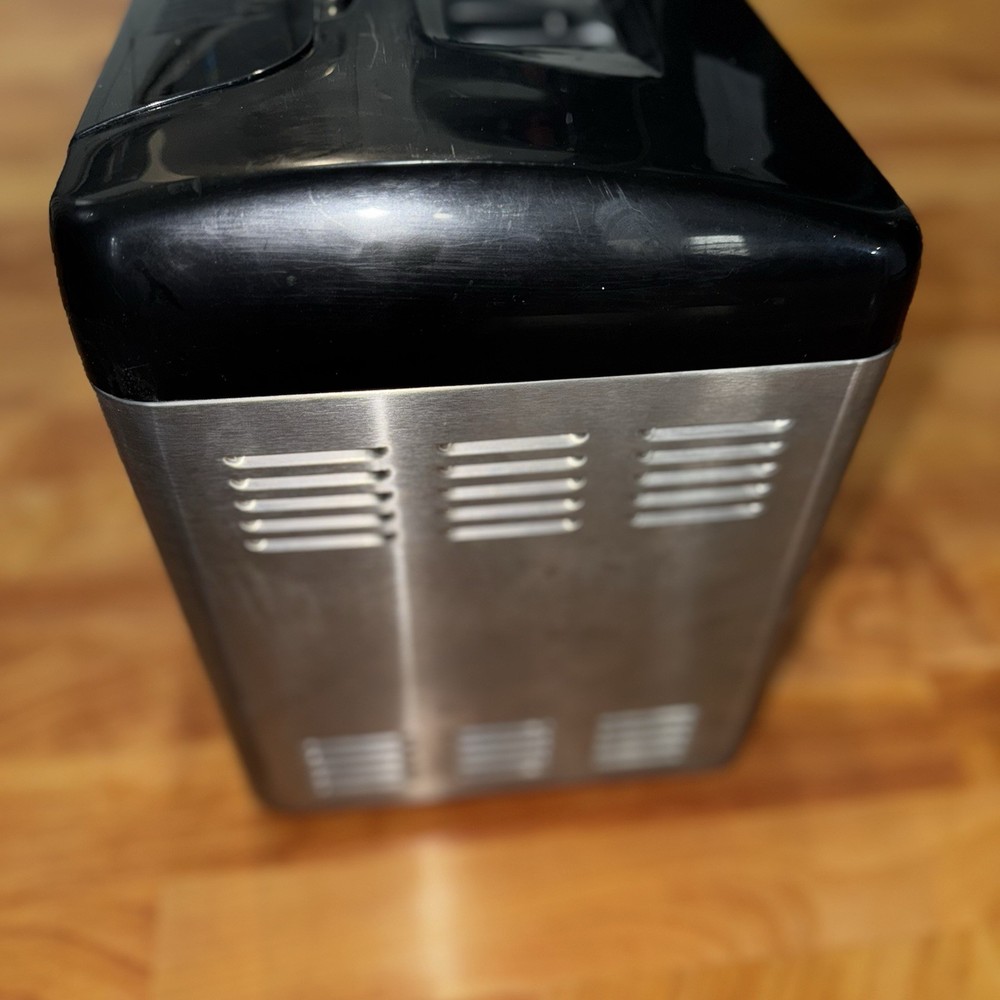 Breadman Ultimate Plus Model TR2500BC Stainless 1.5 - 2LB Bread Maker, Excellent