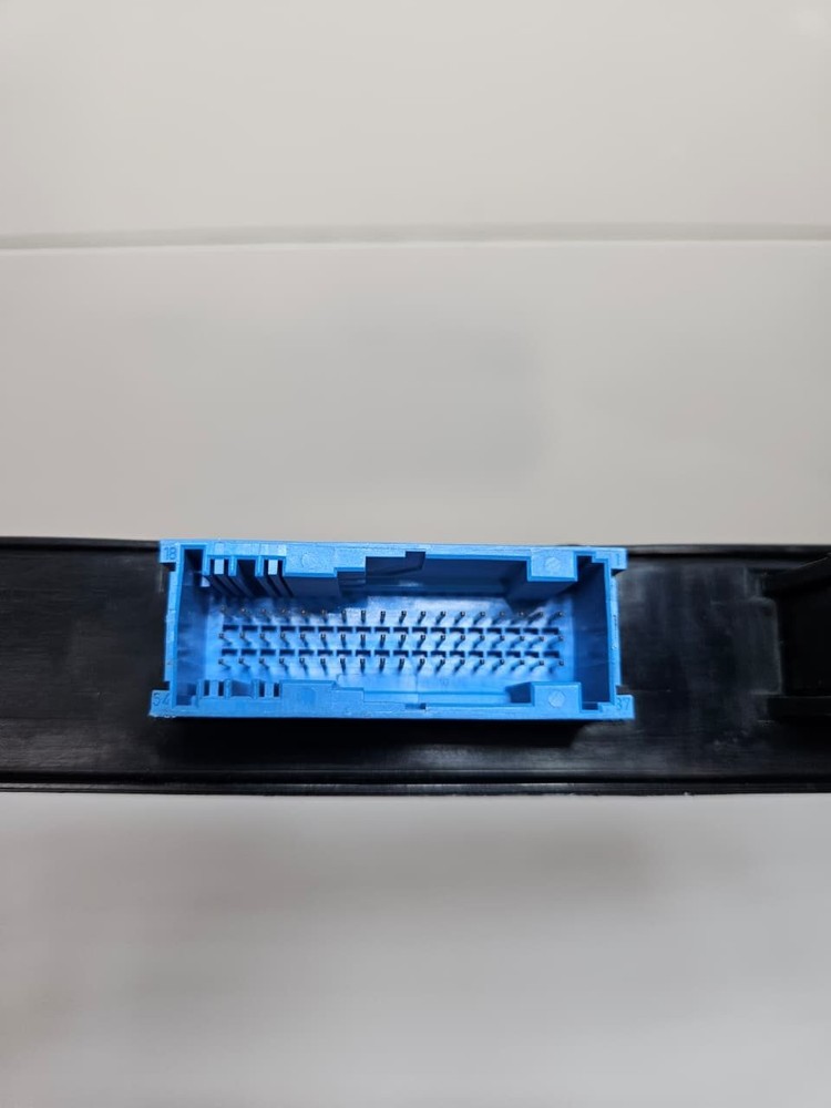 BMW E90, E92 Body Control Module 9177985 OEM