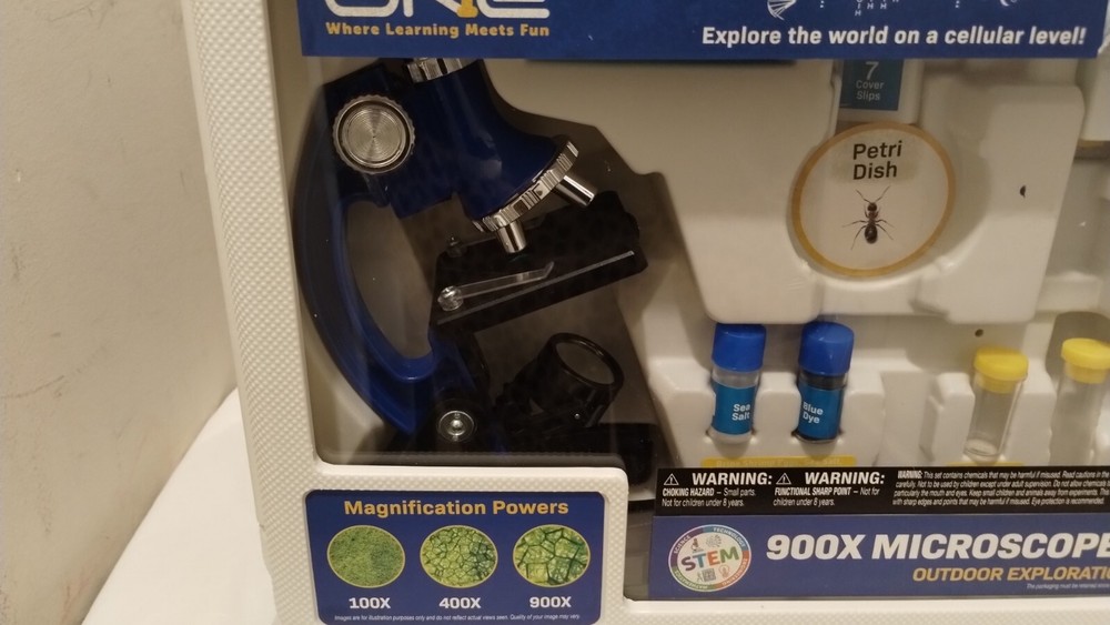 NWOT Explore One 900X Microscope Kit with Case, For Beginning Scientists,...