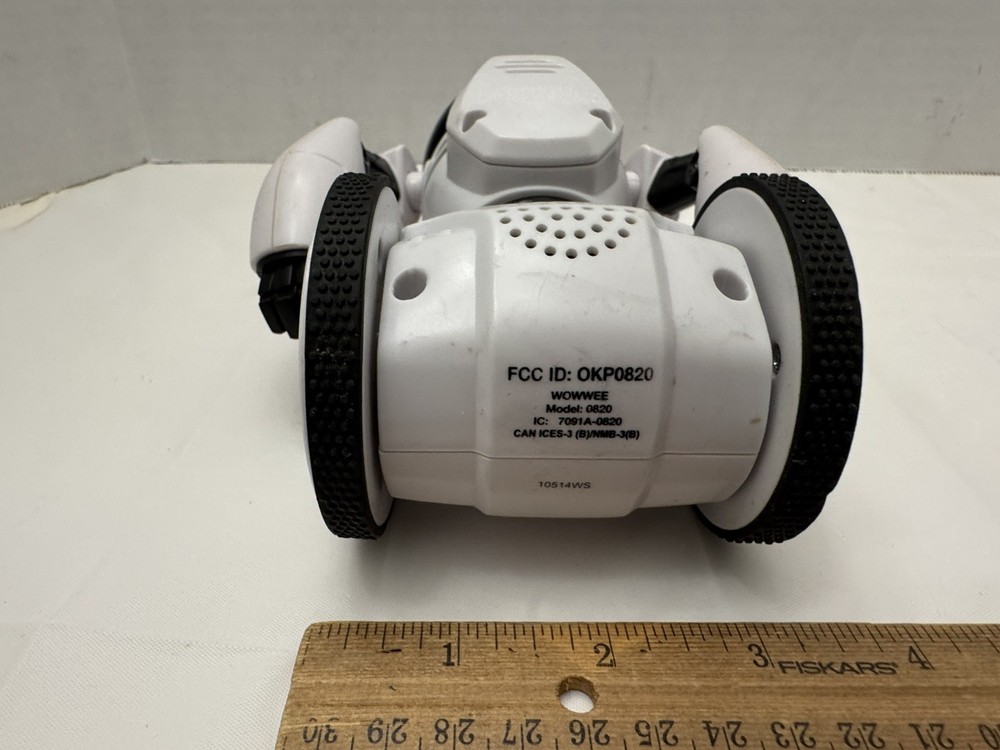 WowWee MiP White & Black Robot, Self Balancing Tested & Working!
