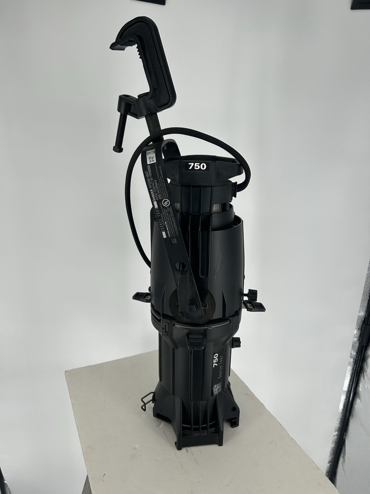 ETC Source Four Leko 575/750