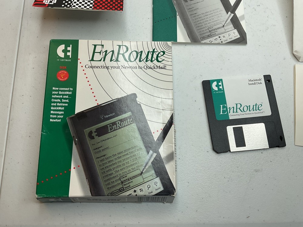 EnRoute Connecting Your Apple Newton To QuickMail Software