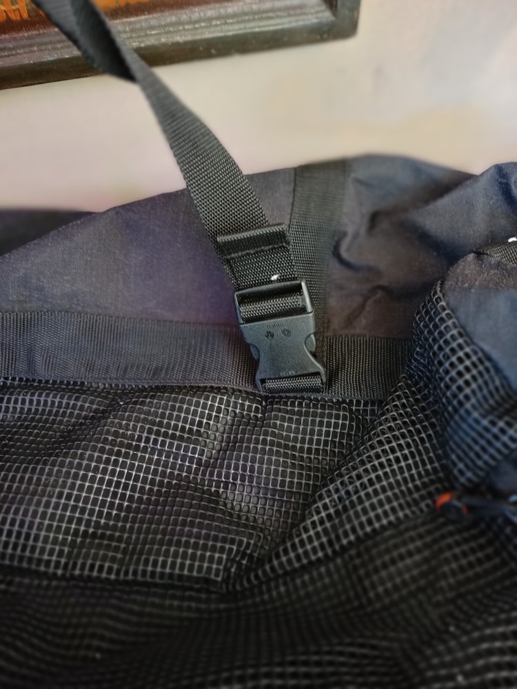 Akona Dive Bag
