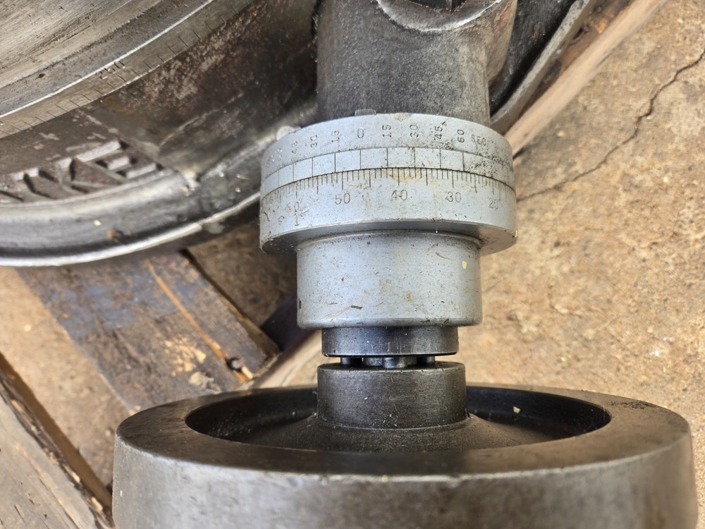 Troke 25" Horizontal Rotary Table Model R-25