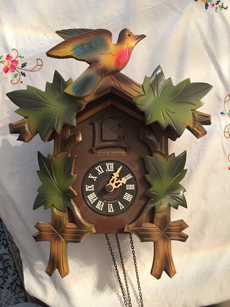 E. Schmeckenbecher Cuckoo Clock Needs Weights