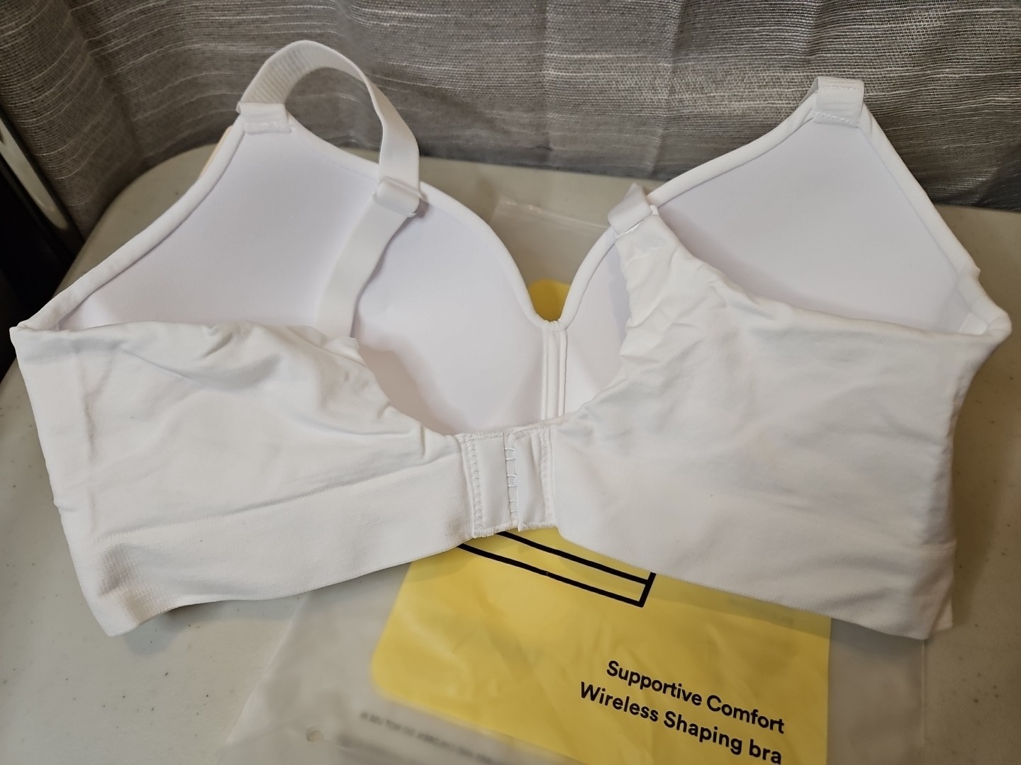 NWT Truekind Supportive Comfort Wireless Shaping Bra White Medium