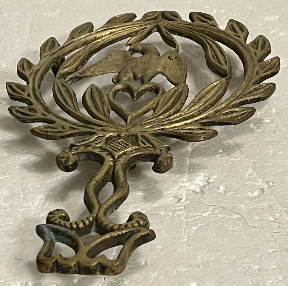 Vtg Brass Patriotic American Eagle Wreath Heart Trivet Hot Plate Wall Hanger USA