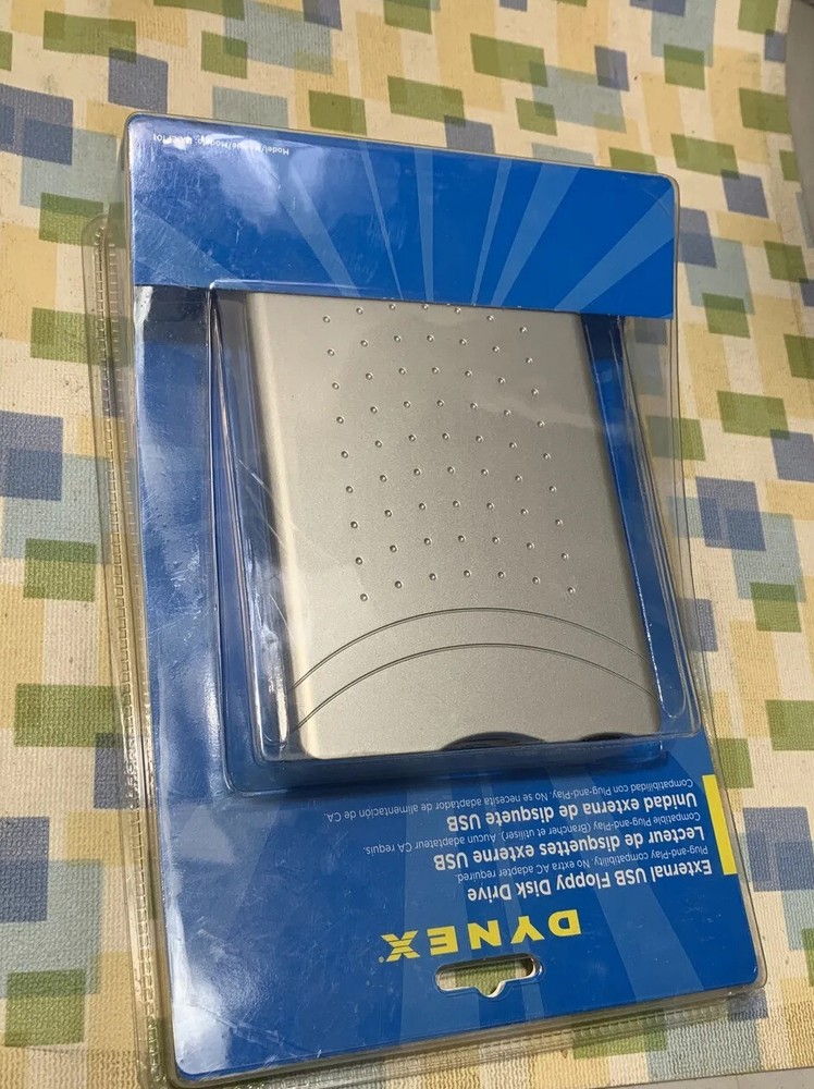 DYNEX DX-EF101 EXTERNAL USB FLOPPY DISK DRIVE NEW
