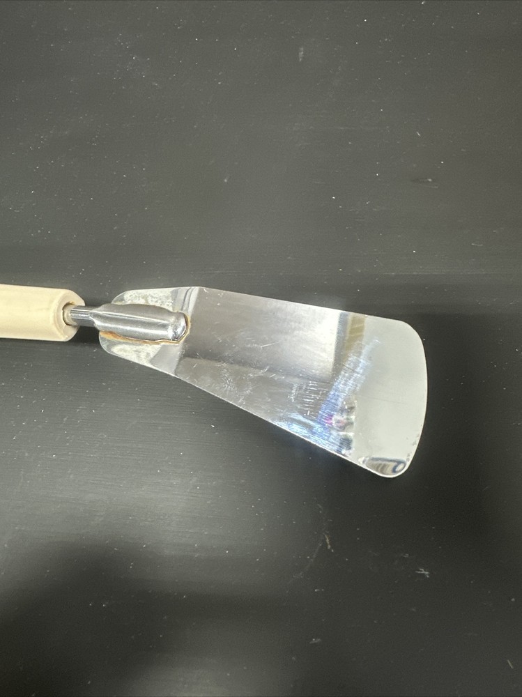 EKCO PIE DESERT SERVER SPATULA WITH CREAM HANDLE RARE