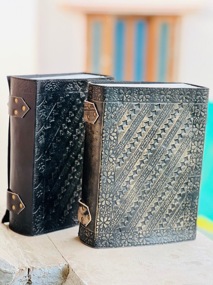 Dragon Handcrafted Leather Journal Proteter leather