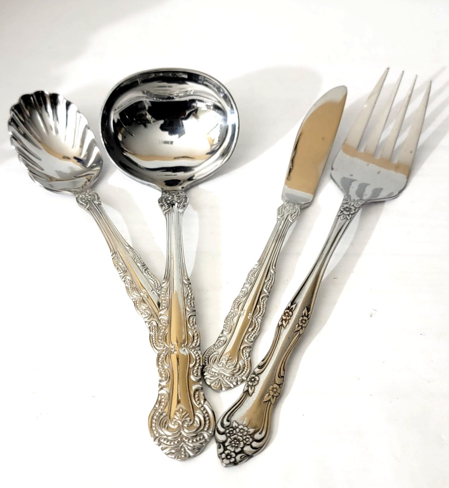 Reed & Barton RICHMOND HILL Lot of 4 Stainless Glossy Misc Scroll Pattern Server