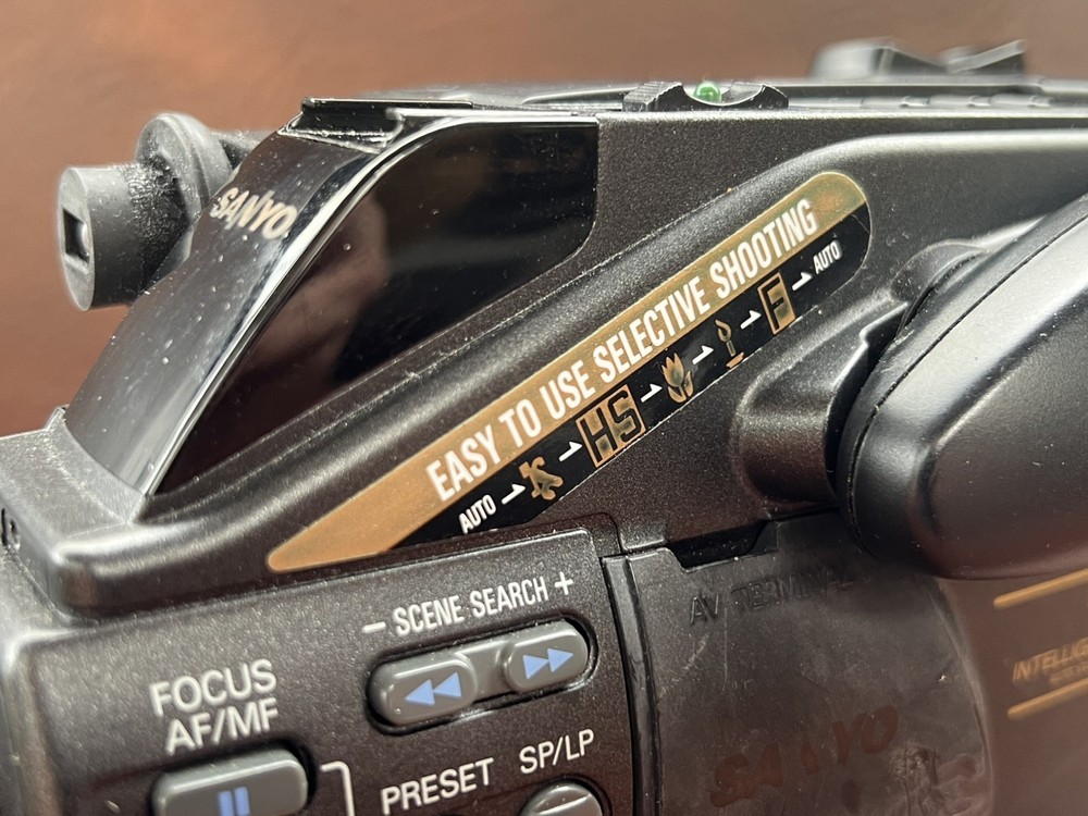 Faulty Sanyo VM-D90P Camcorder - genuine Untested