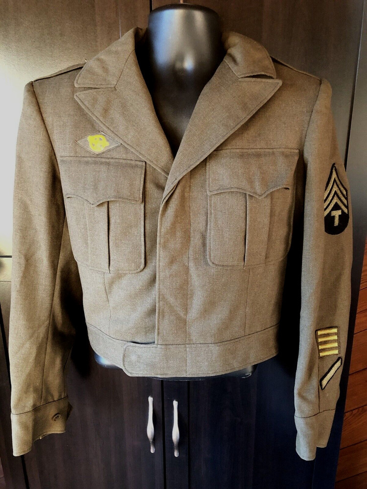 WWII Ike Jacket Honorable Discharge Patch Army Tech Patch