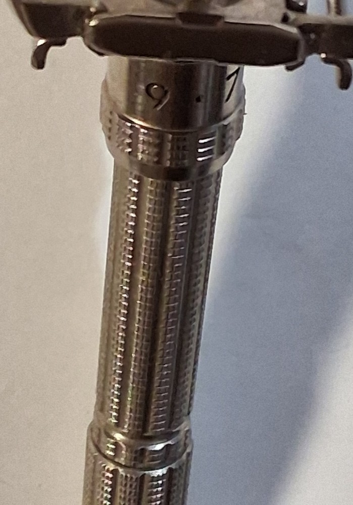 Gillette Slim Adjustable N-2