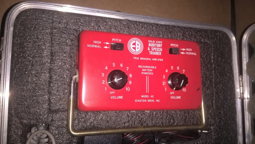 EB Eckstein Brothers model 42 Auditory Hearing Speech Trainer Binaural Amplifier