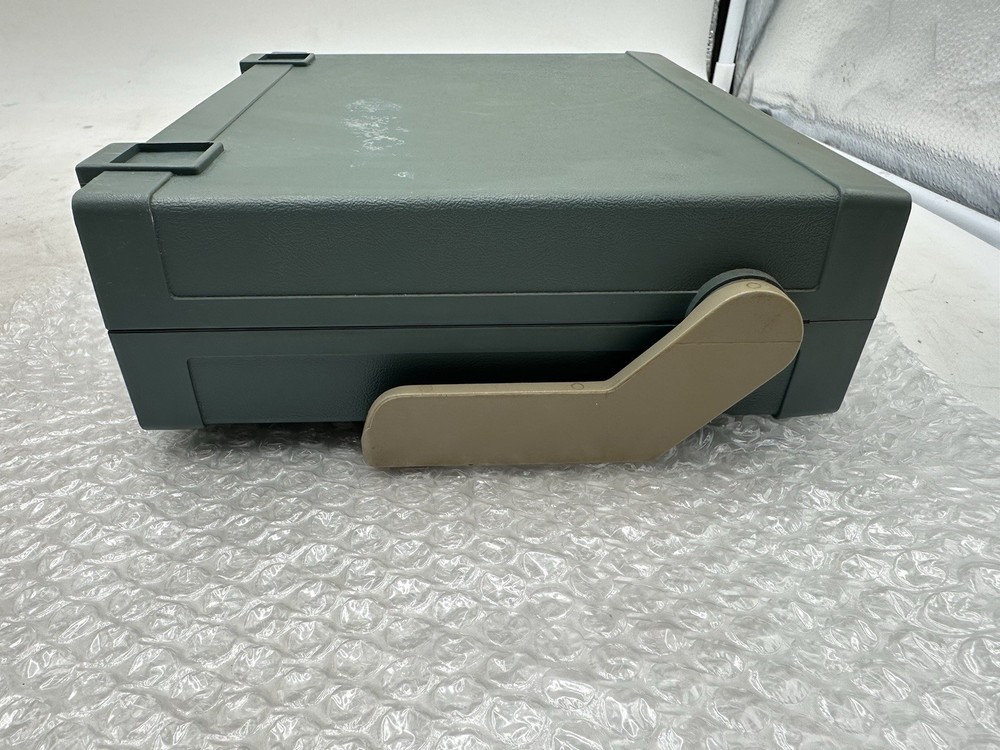 Tektronix CFG250 Function Generator 2MHz- Powers On- Not Fully Tested