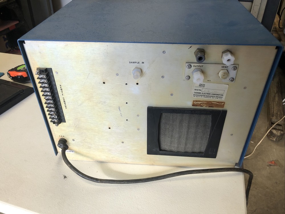 THERMO ENVIRONMENTAL MODEL 143 PERMEATION CALIBRATOR FLOW ANALYZER