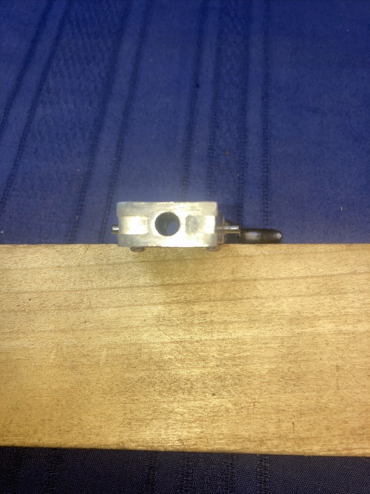 tool for fitting feathers to arrows