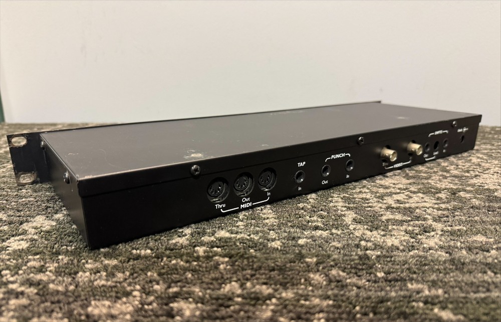 Midiman Syncman Pro Universal Synchronization Box