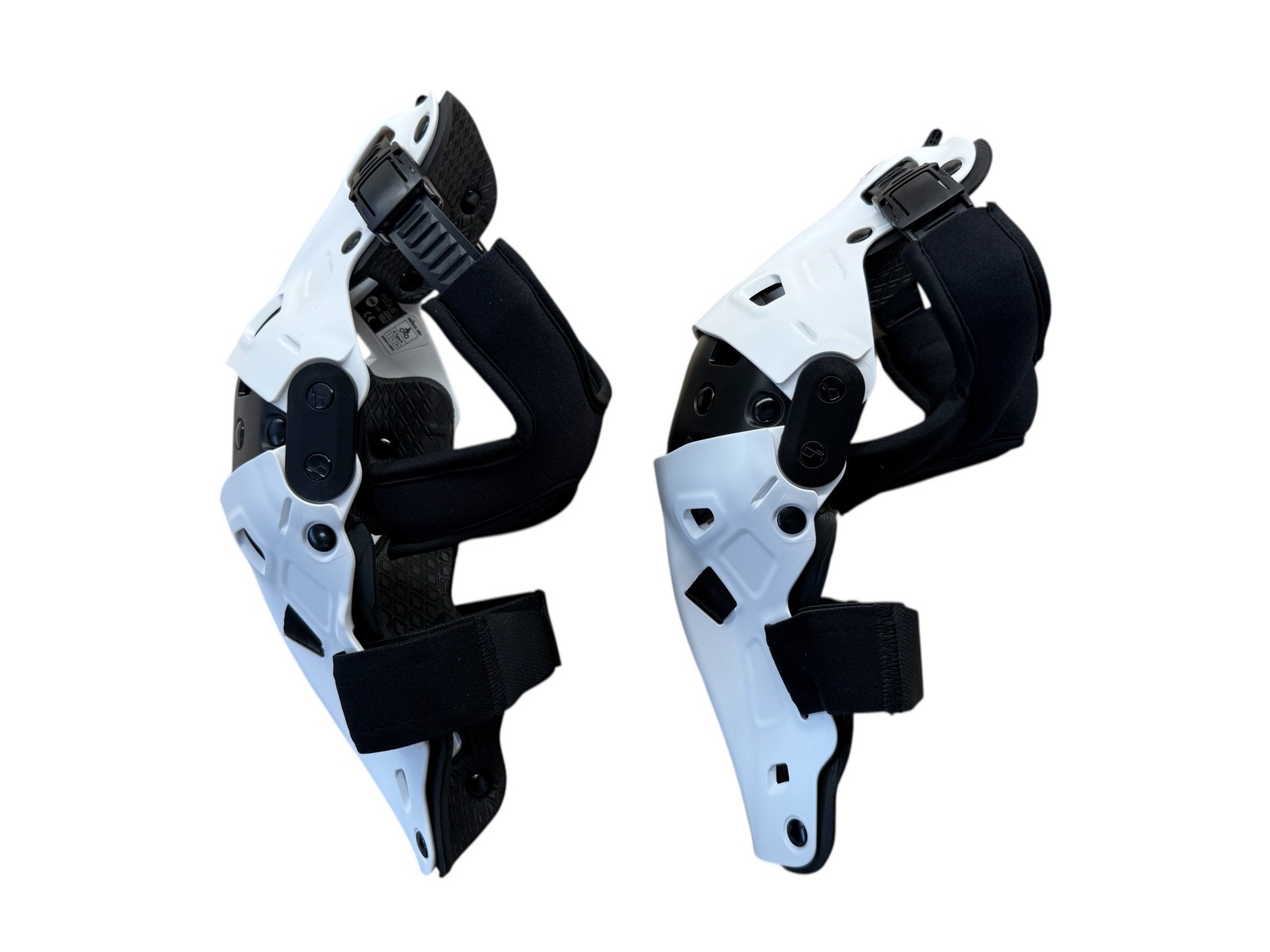 Mobius X8H Hybrid Knee Support Mx (PAIR) White / Black Small / Medium - OPEN BOX