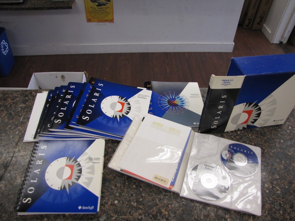Vintage Sunsoft Solaris 2.5 Server SPARC Edition SMCC System CD Software Set