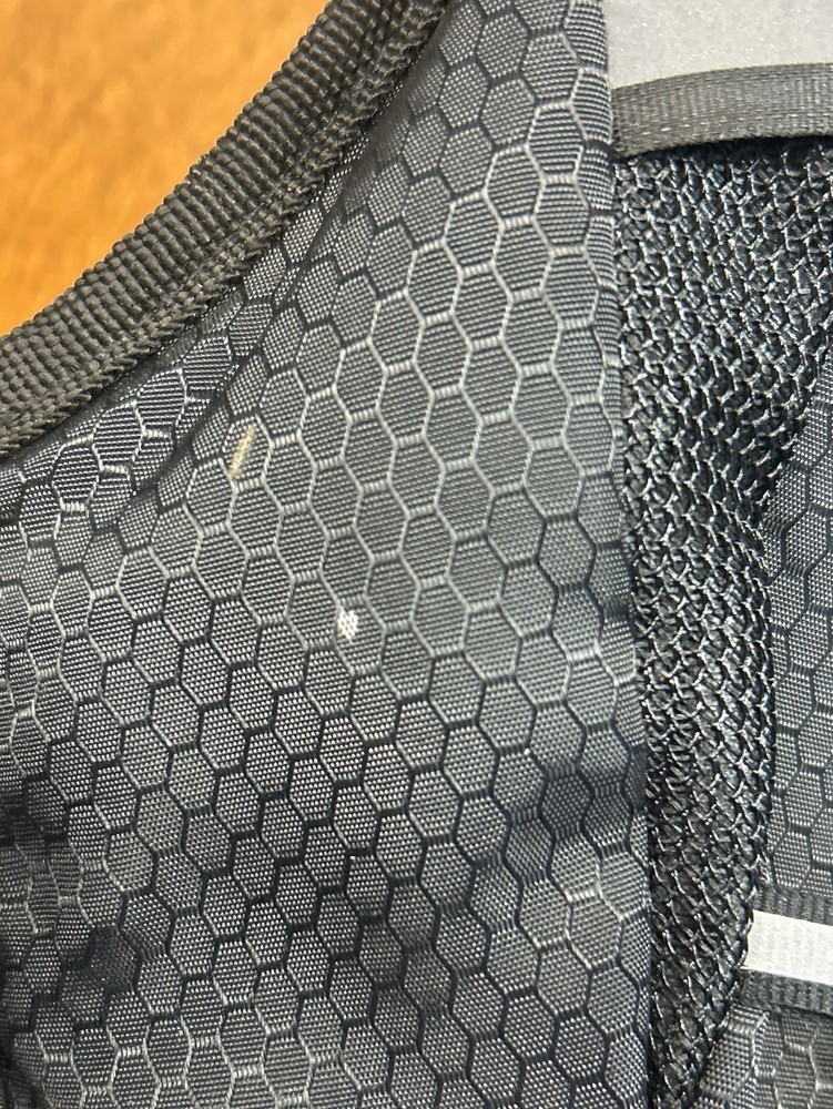Windwalker Hyrdration Backpack 2L-NEW/OTHER